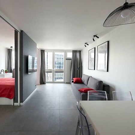 Aroma Apartments Rondo Onz Warsawa Bagian luar foto