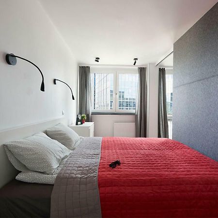 Aroma Apartments Rondo Onz Warsawa Bagian luar foto