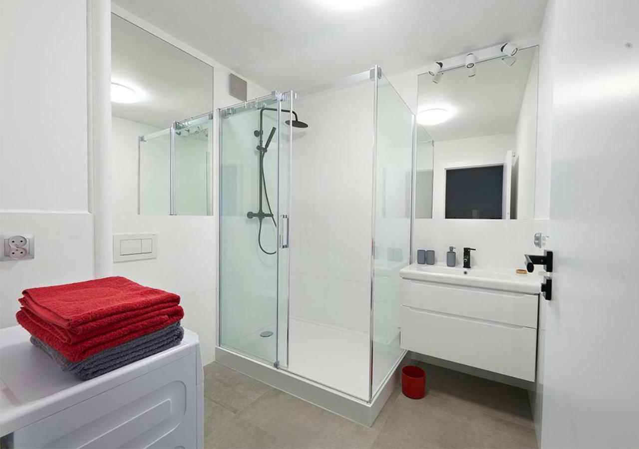 Aroma Apartments Rondo Onz Warsawa Bagian luar foto